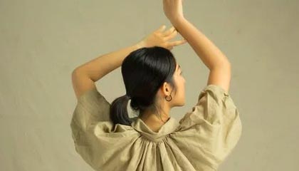 雷速体育app下载-唐斯谈季后赛生涯首次三双：队友的跑动很积极 他们信任我的传球